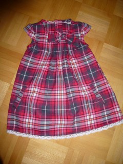 kleid-240x320.jpg